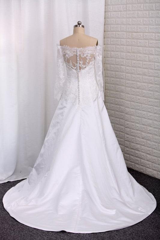 2024 Wedding Dresses A Line Long Sleeves Boat Neck With Applique