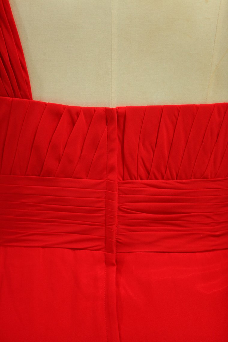 2024 Plus Size One Shoulder Bridesmaid Dresses  Ruffled Bodice A-Line Chiffon Red