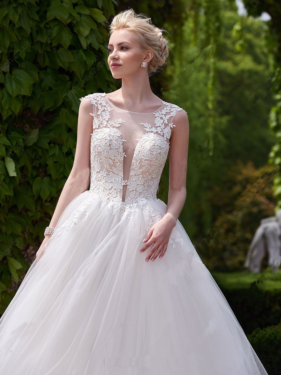 New Style A-line Scoop Neck Tulle Appliques Lace Court Train Backless Wedding Dress JS633