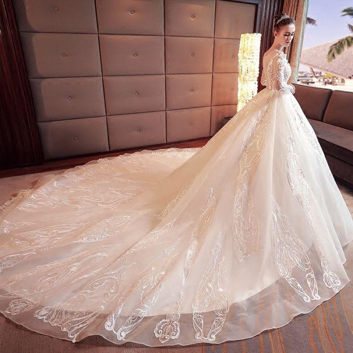 2024 Gorgeous Scoop Lace Appliques Flowers White Organza Long Sleeve Wedding Dresses JS177