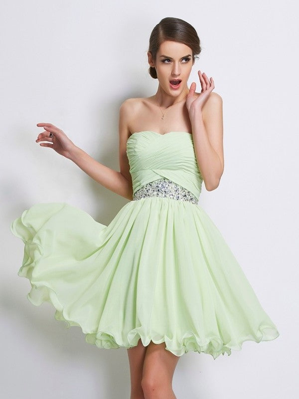 Sleeveless A-Line/Princess Short Sweetheart Beading Chiffon Homecoming Dresses