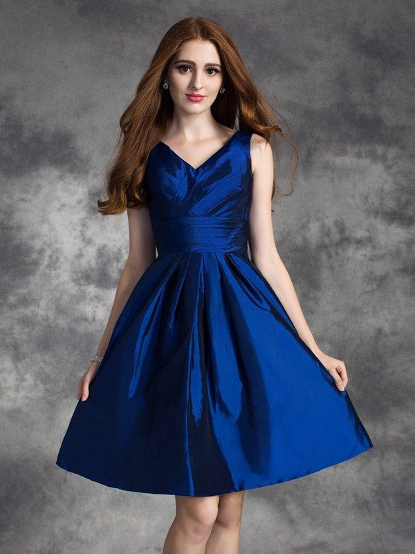 V-neck A-line/Princess Ruched Short Sleeveless Taffeta Bridesmaid Dresses