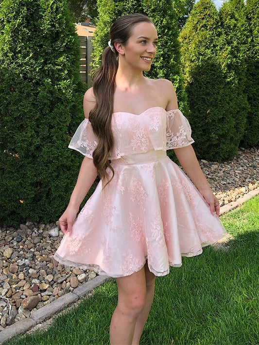 Applique Sleeveless Lace Off-the-Shoulder A-Line/Princess Short/Mini Homecoming Dresses