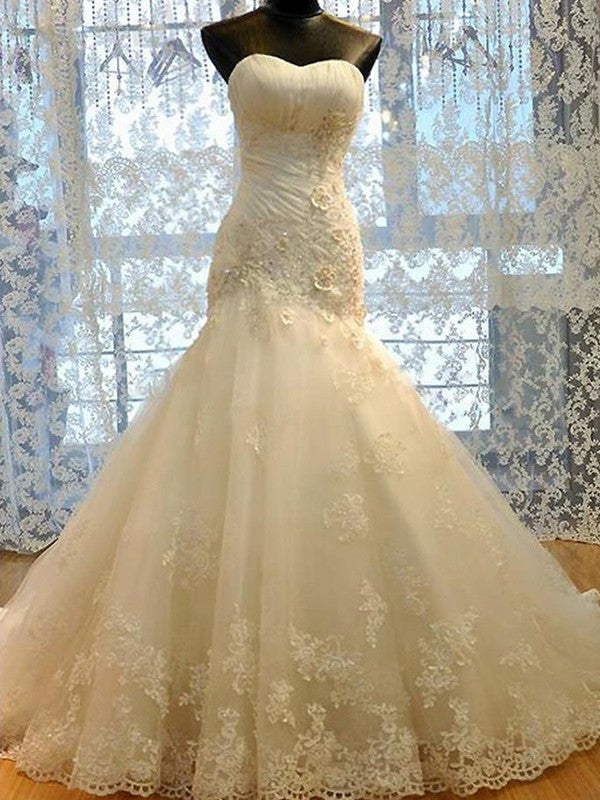 Sweetheart Tulle Sleeveless Trumpet/Mermaid Applique Court Train Wedding Dresses