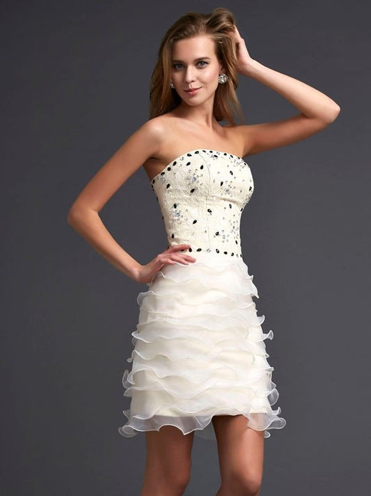 Beading Sheath/Column Sleeveless Short Strapless Tulle Homecoming Dresses