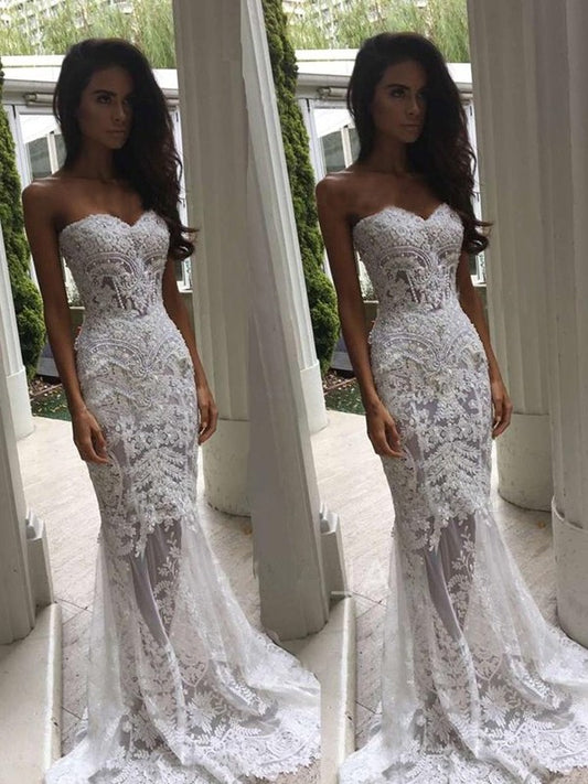 Applique Sleeveless Sweetheart Court Train Trumpet/Mermaid Lace Wedding Dresses