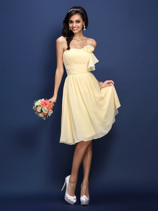 Strapless Sleeveless Flower A-Line/Princess Hand-Made Short Pleats Chiffon Bridesmaid Dresses