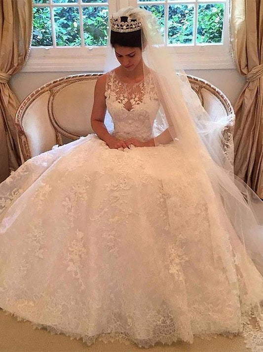 Lace Train Scoop Applique A-Line/Princess Court Sleeveless Wedding Dresses