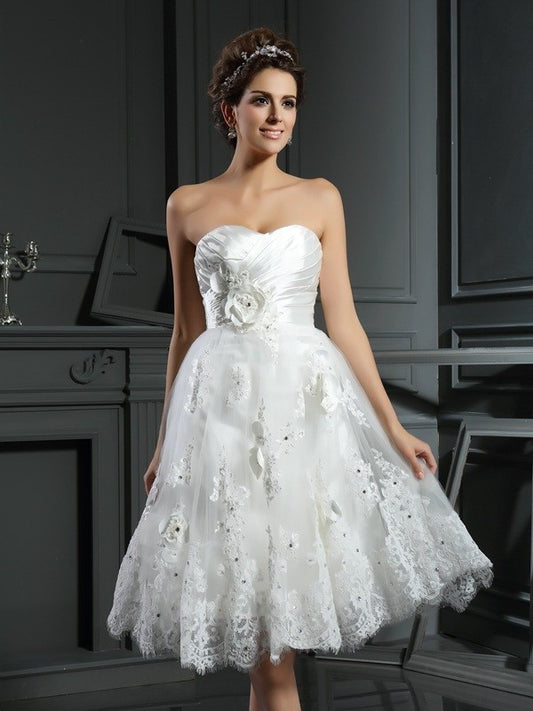 Sweetheart Short Ruched Sleeveless A-Line/Princess Satin Wedding Dresses