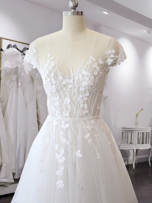 A-Line/Princess Sleeves Short Court V-neck Train Applique Tulle Wedding Dresses