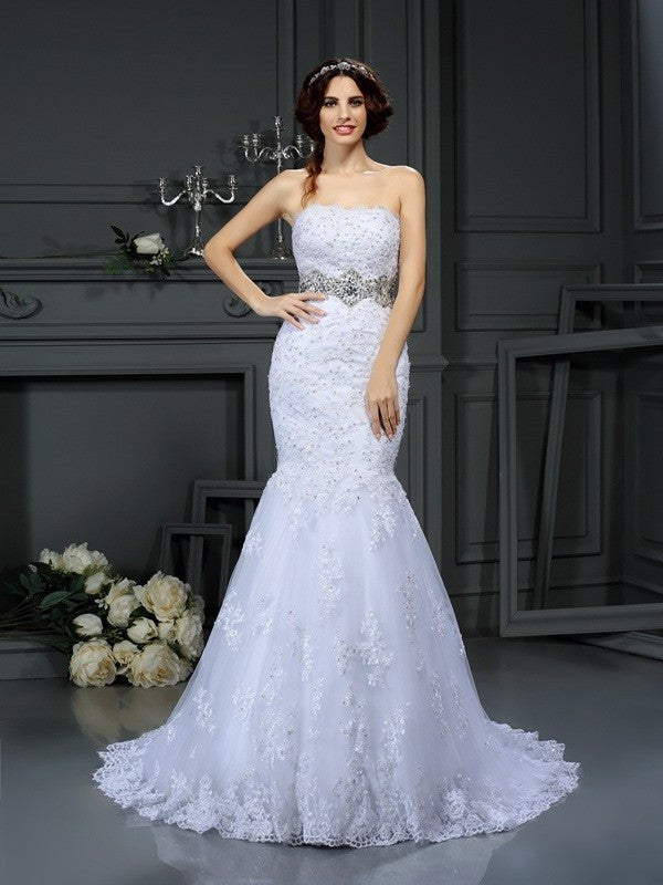 Trumpet/Mermaid Long Beading Sleeveless Strapless Lace Wedding Dresses