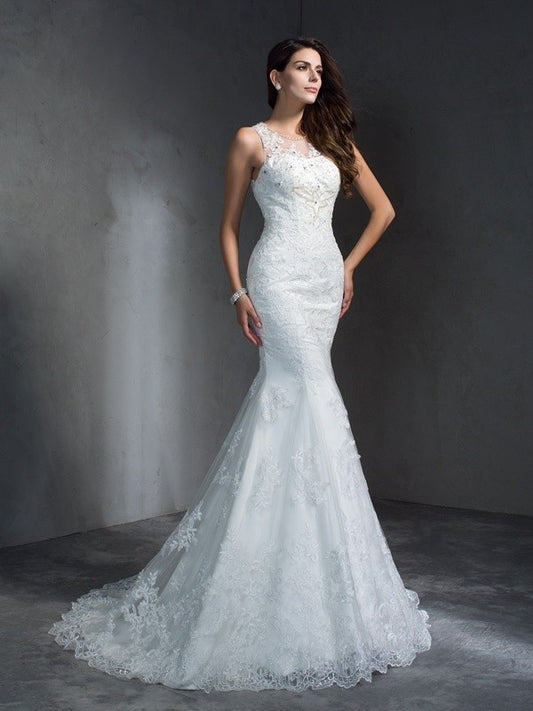 Trumpet/Mermaid Long Scoop Sleeveless Applique Lace Wedding Dresses