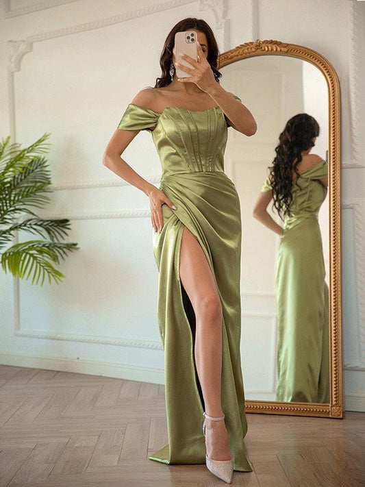 Sheath/Column Elastic Satin Woven Ruched Off-the-Shoulder Sleeveless Floor-Length Dresses