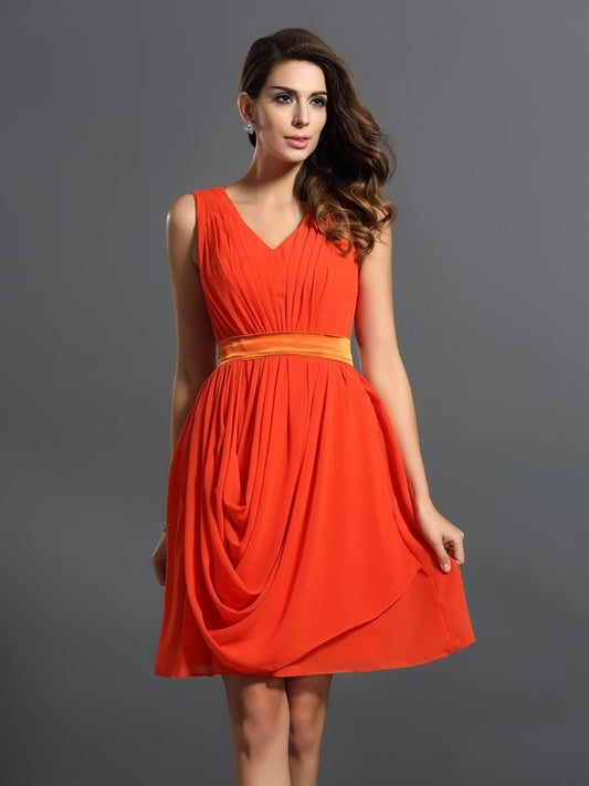 Short Sleeveless A-Line/Princess Pleats V-neck Chiffon Bridesmaid Dresses