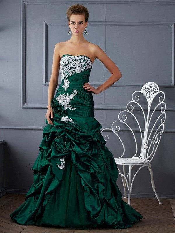 Gown Sleeveless Ball Applique Long Strapless Taffeta Quinceanera Dresses