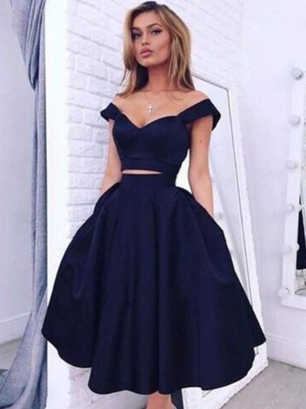 A-Line/Princess Off-the-Shoulder Sleeveless Tea-Length Homecoming Dresses Satin Two Piece Deja Dresses