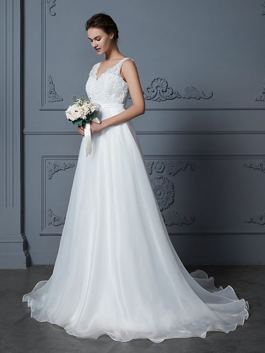 V-neck Sleeveless Lace Floor-Length A-Line/Princess Chiffon Wedding Dresses