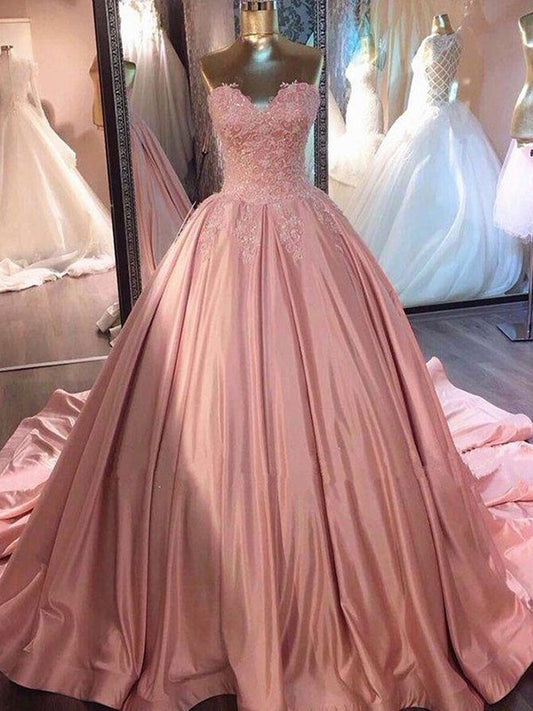 Gown Sleeveless Sweetheart Train Court Ball Lace Satin Dresses