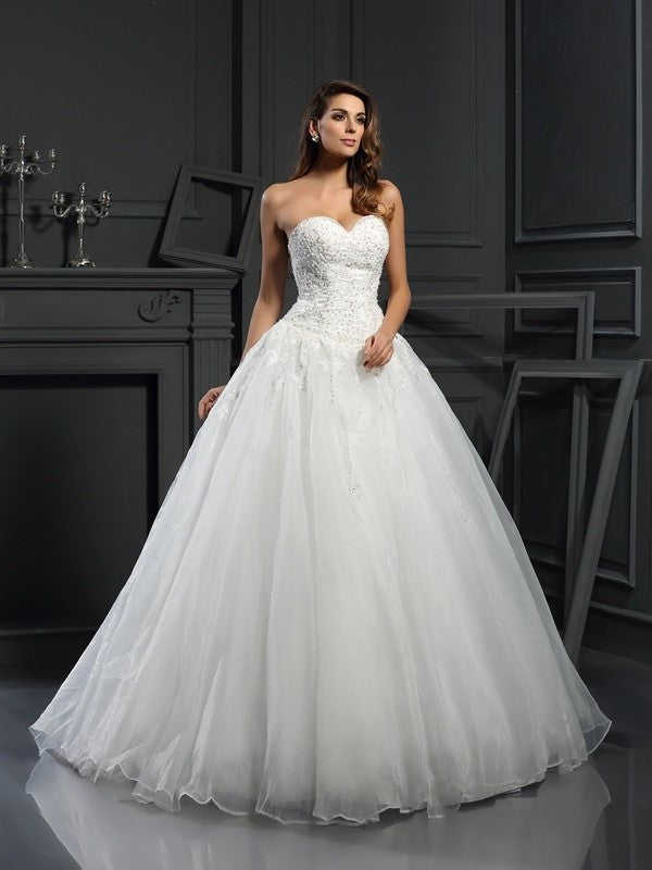 Sweetheart Ball Gown Sleeveless Long Beading Tulle Wedding Dresses