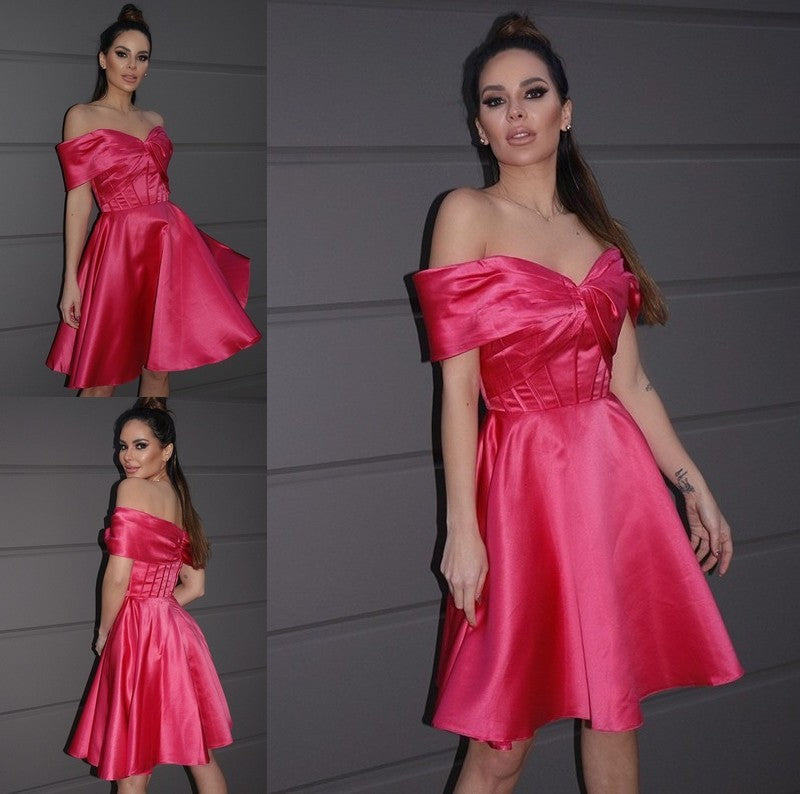 Satin Off-the-Shoulder Ruched A-Line/Princess Sleeveless Short/Mini Homecoming Dresses