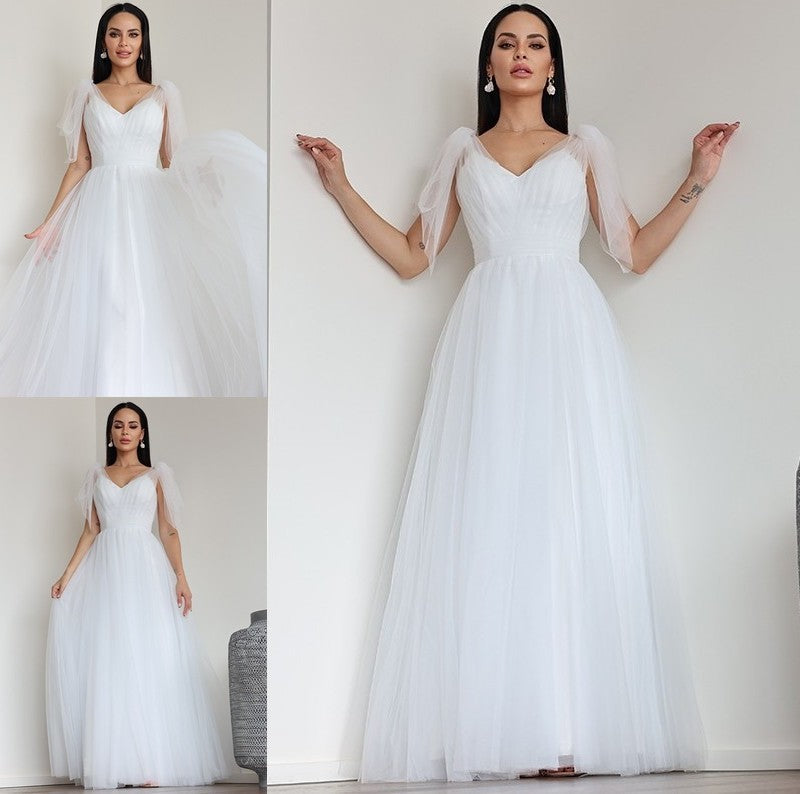 V-neck Sleeveless A-Line/Princess Ruffles Tulle Floor-Length Wedding Dresses