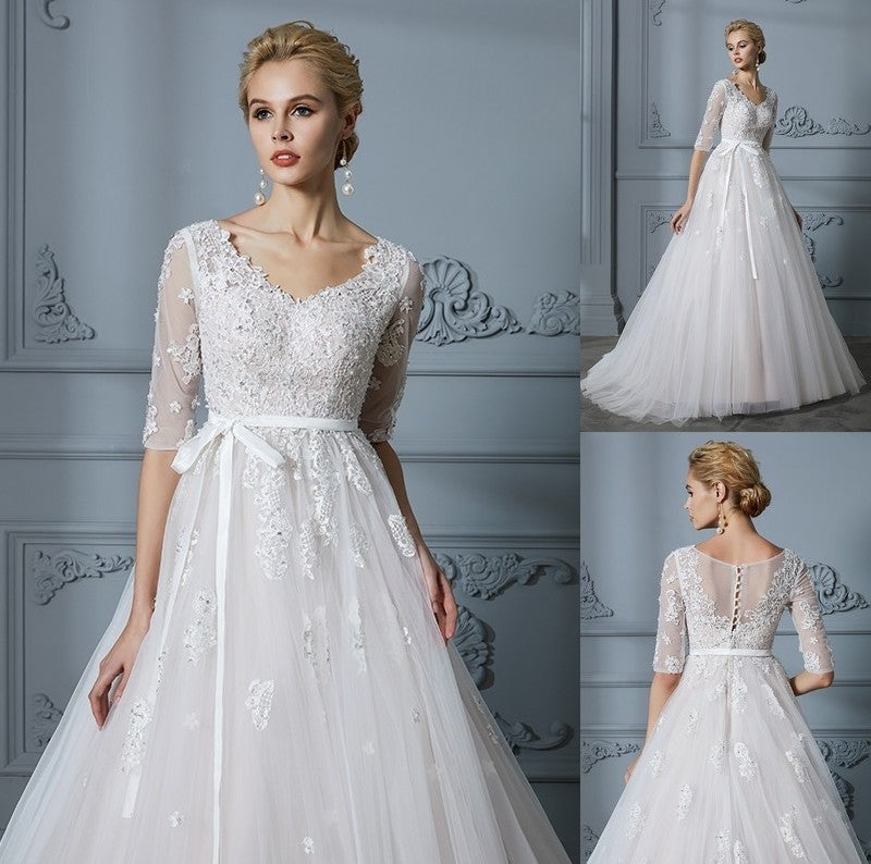 Court Lace Ball 1/2 V-neck Gown Sleeves Train Tulle Wedding Dresses