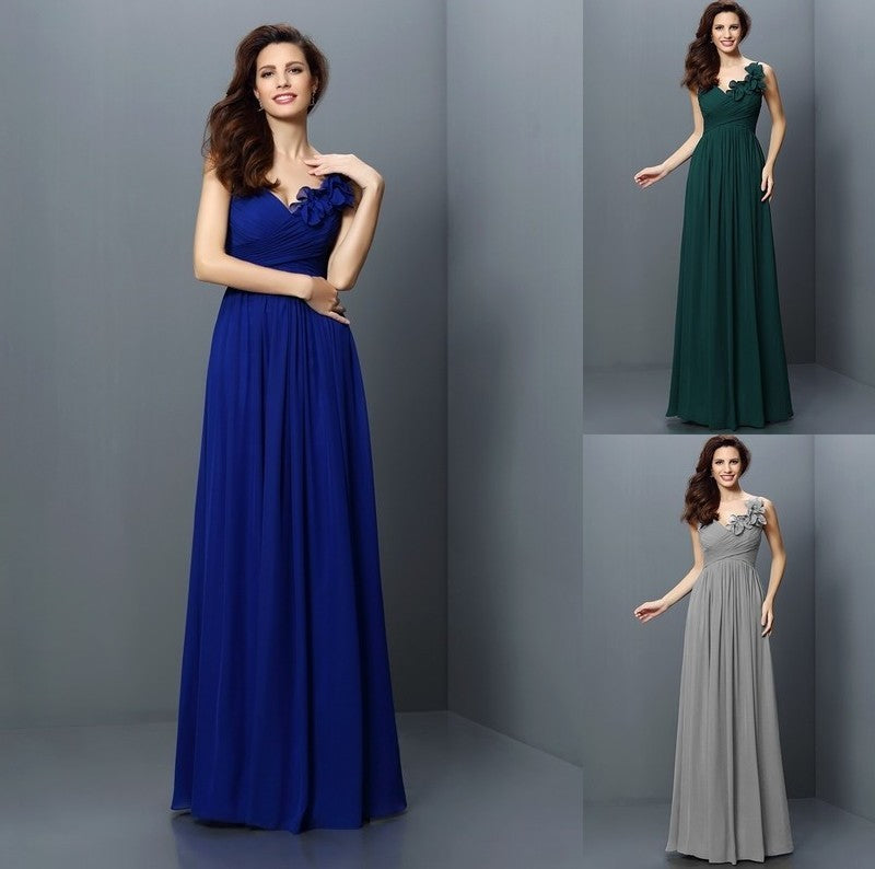 Long Sleeveless A-Line/Princess V-neck Pleats Chiffon Bridesmaid Dresses