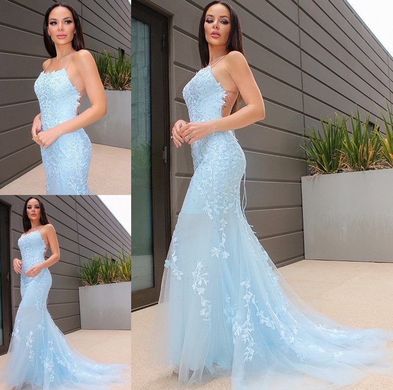 Lace Tulle Sleeveless Trumpet/Mermaid Halter Sweep/Brush Train Dresses