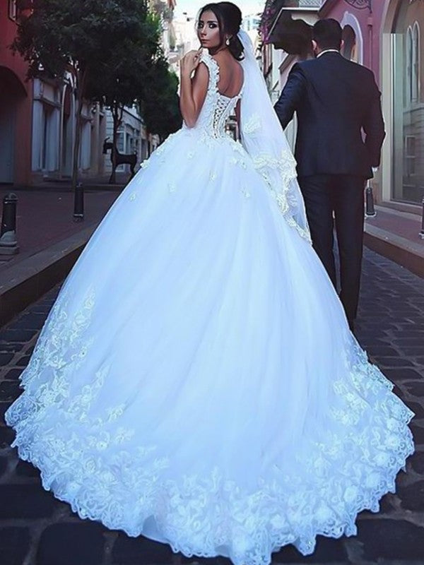 Ball Sweep/Brush Train Sleeveless Sweetheart Lace Gown Tulle Wedding Dresses