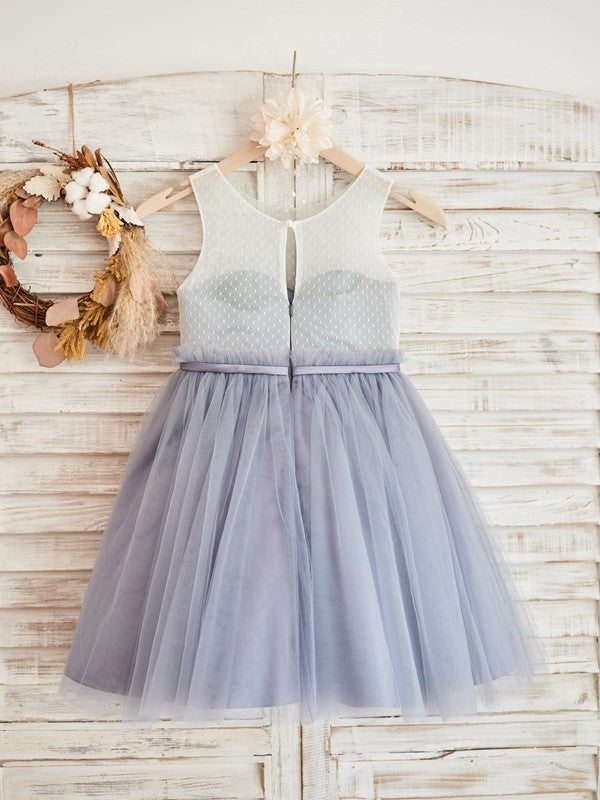 Tulle Scoop Sleeveless Lace A-Line/Princess Knee-Length Flower Girl Dresses