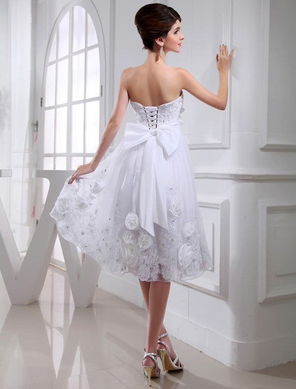 Taffeta Short A-Line/Princess Organza Sleeveless Beading Applique Wedding Dresses