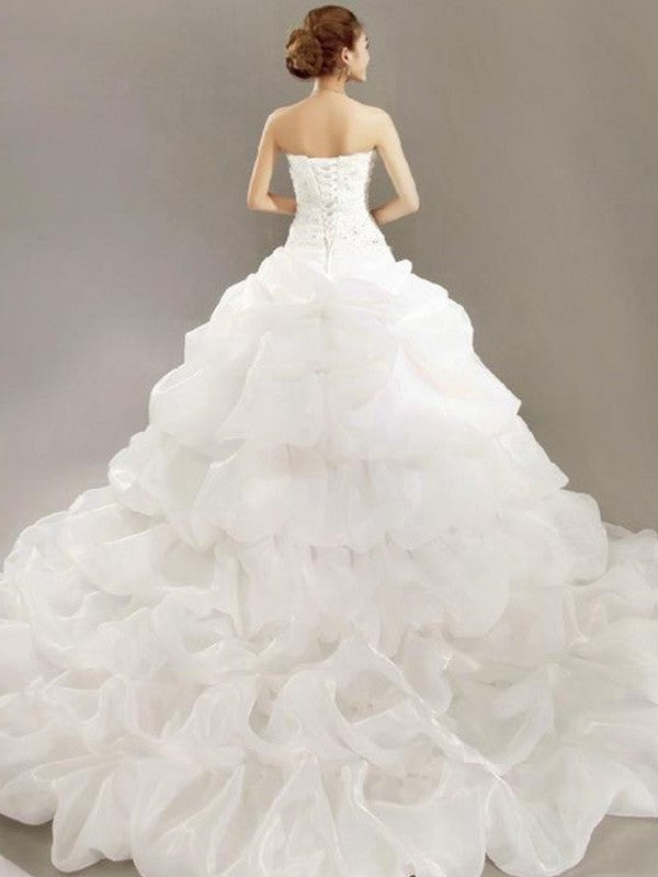 Train Sleeveless Pleats Gown Strapless Ball Beading Lace Cathedral Organza Wedding Dresses