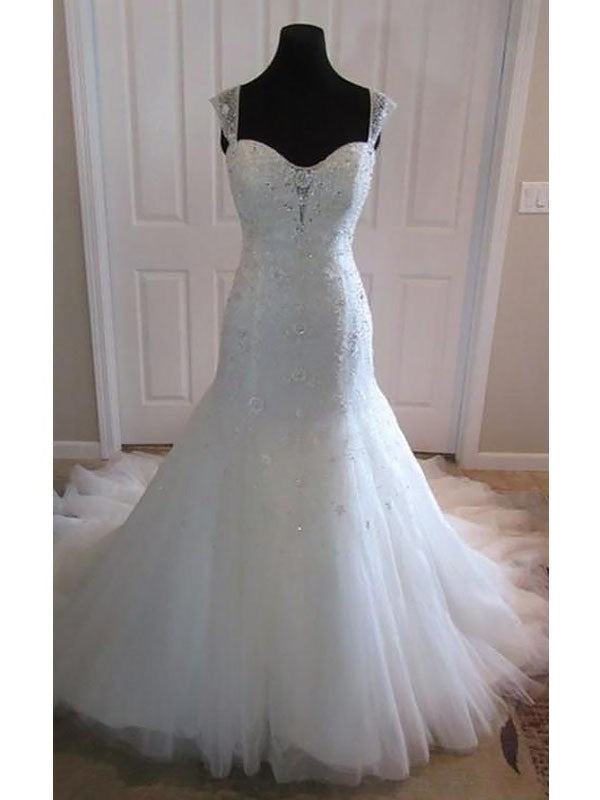 Train Tulle Trumpet/Mermaid Sleeveless Court Straps Wedding Dresses