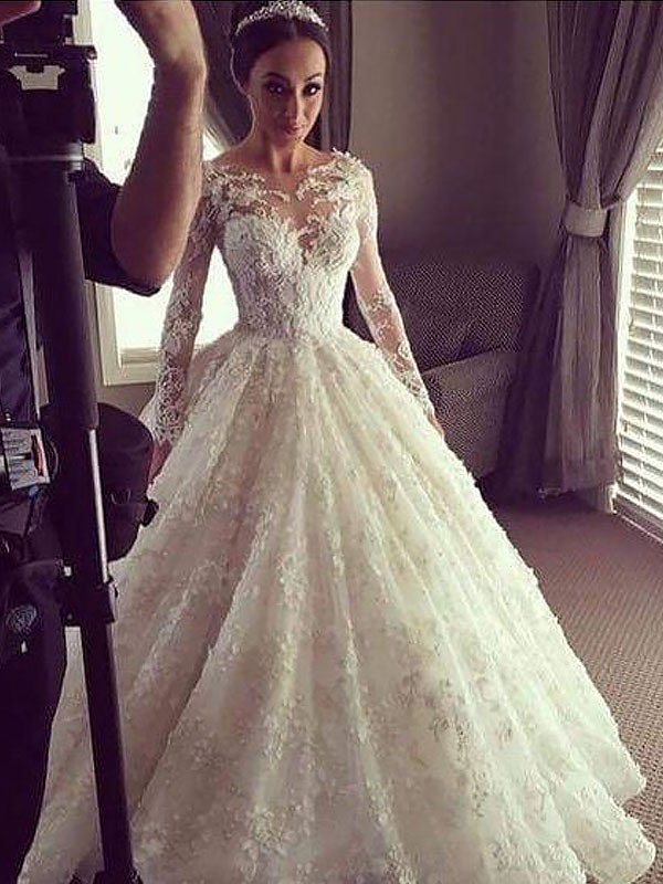 Sleeves Gown Long Train Scoop Court Ball Lace Wedding Dresses