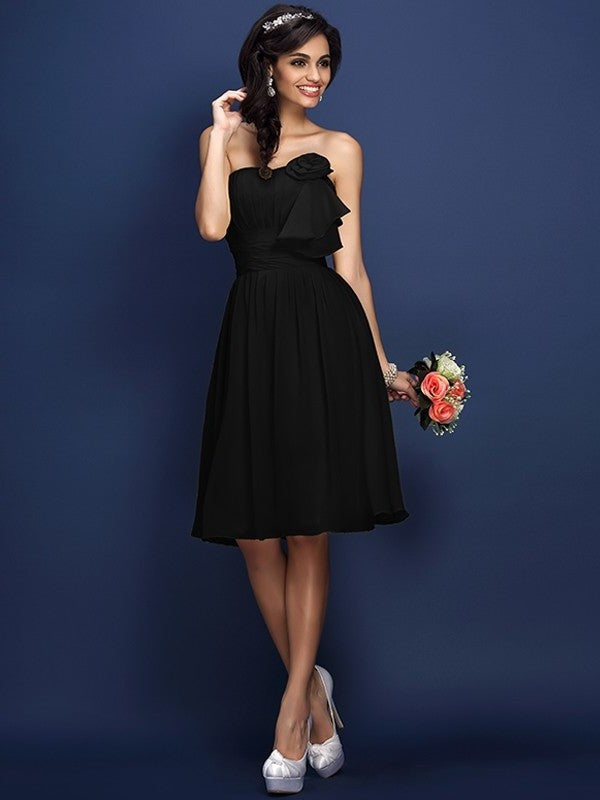 Strapless Sleeveless Flower A-Line/Princess Hand-Made Short Pleats Chiffon Bridesmaid Dresses