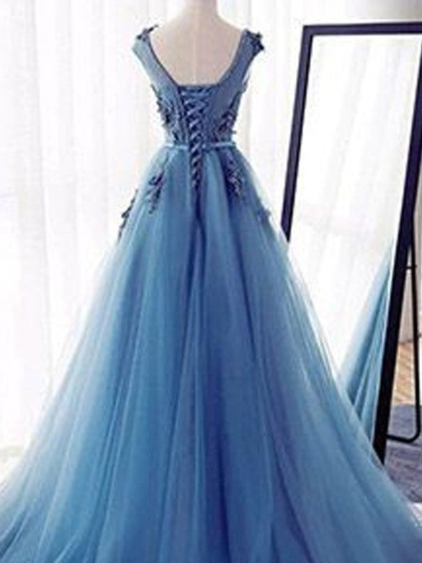 Ball Jewel Sweep/Brush Gown Sleeveless Train Applique Tulle Dresses