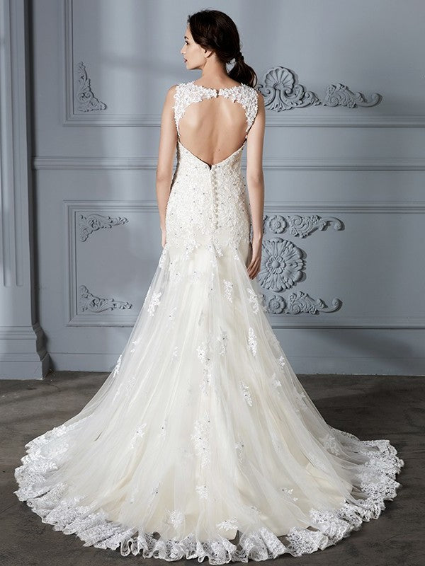 Sweetheart Lace Court Sleeveless Trumpet/Mermaid Train Wedding Dresses