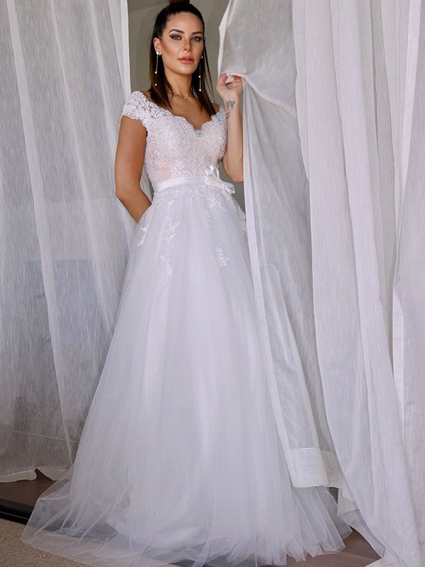 A-Line/Princess Tulle V-neck Lace Sleeveless Floor-Length Wedding Dresses