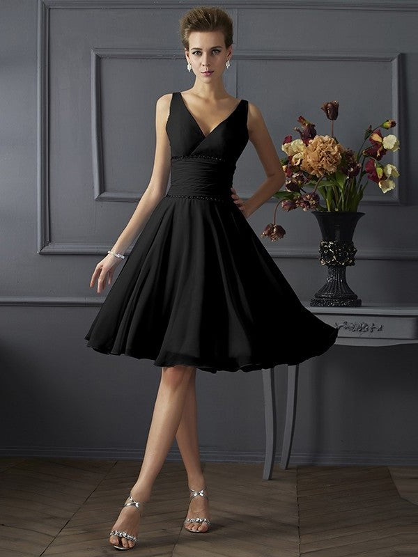 A-Line/Princess V-neck Short Pleats Sleeveless Chiffon Bridesmaid Dresses