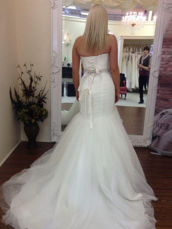 Train Beading Trumpet/Mermaid Sleeveless Court Sweetheart Tulle Wedding Dresses