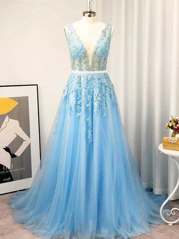 V-neck A-Line/Princess Sleeveless Tulle Applique Sweep/Brush Train Dresses