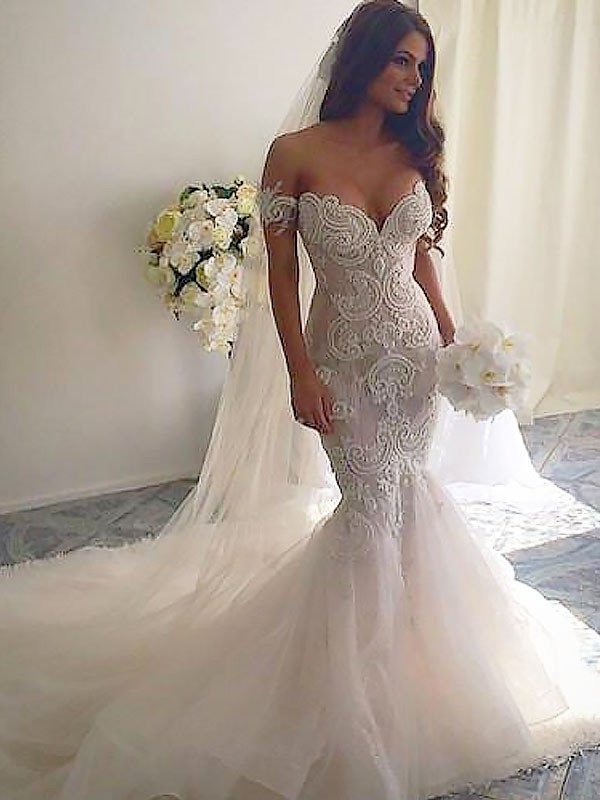 Trumpet/Mermaid Chapel Tulle Train Off-the-Shoulder Sleeveless Wedding Dresses