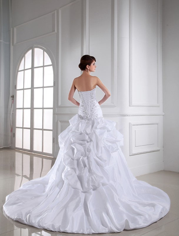 Sweetheart Sleeveless Beading Long Taffeta Wedding Dresses