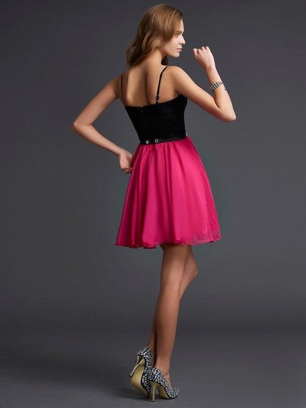 Short Spaghetti Sleeveless Straps A-Line/Princess Chiffon Homecoming Dresses