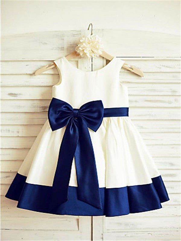 Scoop Sleeveless A-line/Princess Knee-Length Bowknot Satin Flower Girl Dresses