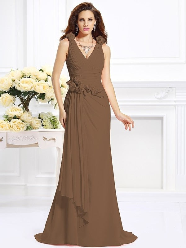 Sleeveless Hand-Made V-neck Trumpet/Mermaid Flower Long Chiffon Bridesmaid Dresses