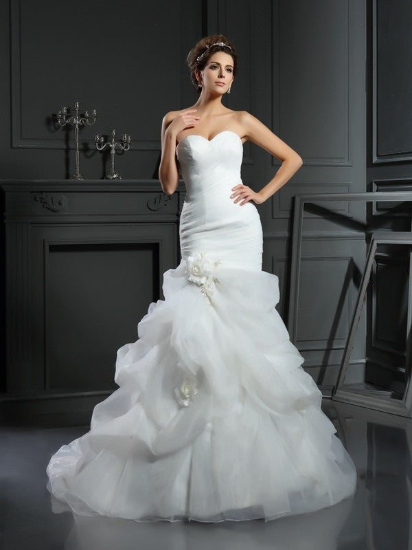 Sweetheart Ruffles Long Trumpet/Mermaid Sleeveless Satin Wedding Dresses