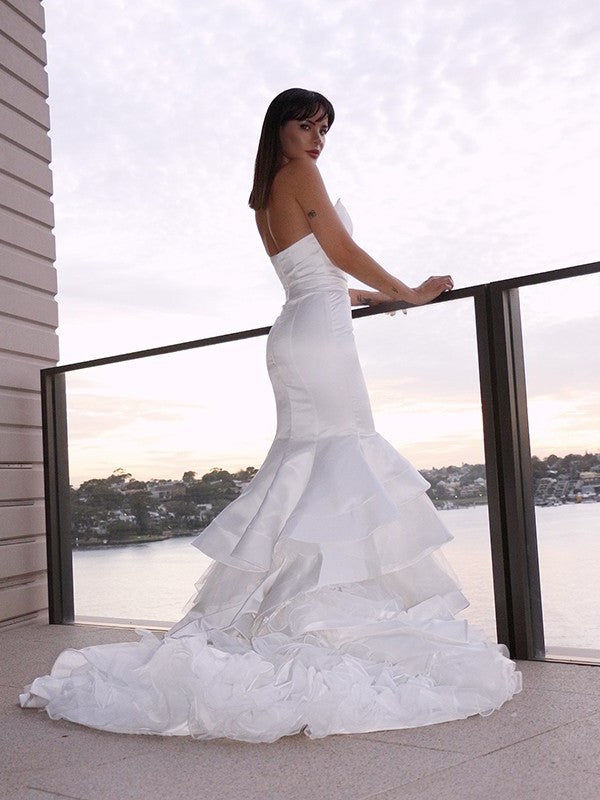 Trumpet/Mermaid Sweetheart Satin Sleeveless Sweep/Brush Layers Train Wedding Dresses