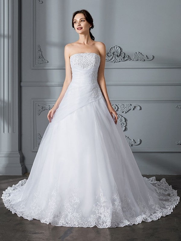 Strapless Court Sleeveless Gown Train Ball Organza Wedding Dresses