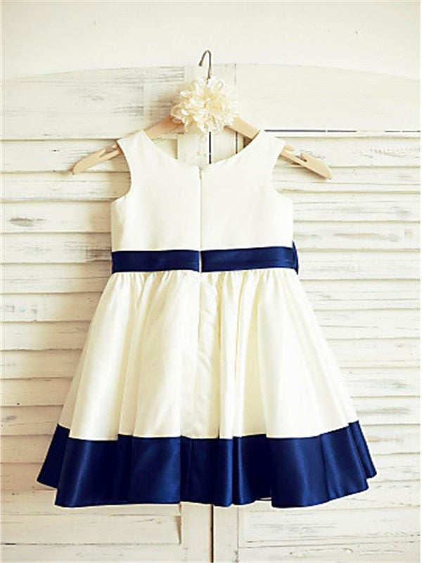 Scoop Sleeveless A-line/Princess Knee-Length Bowknot Satin Flower Girl Dresses